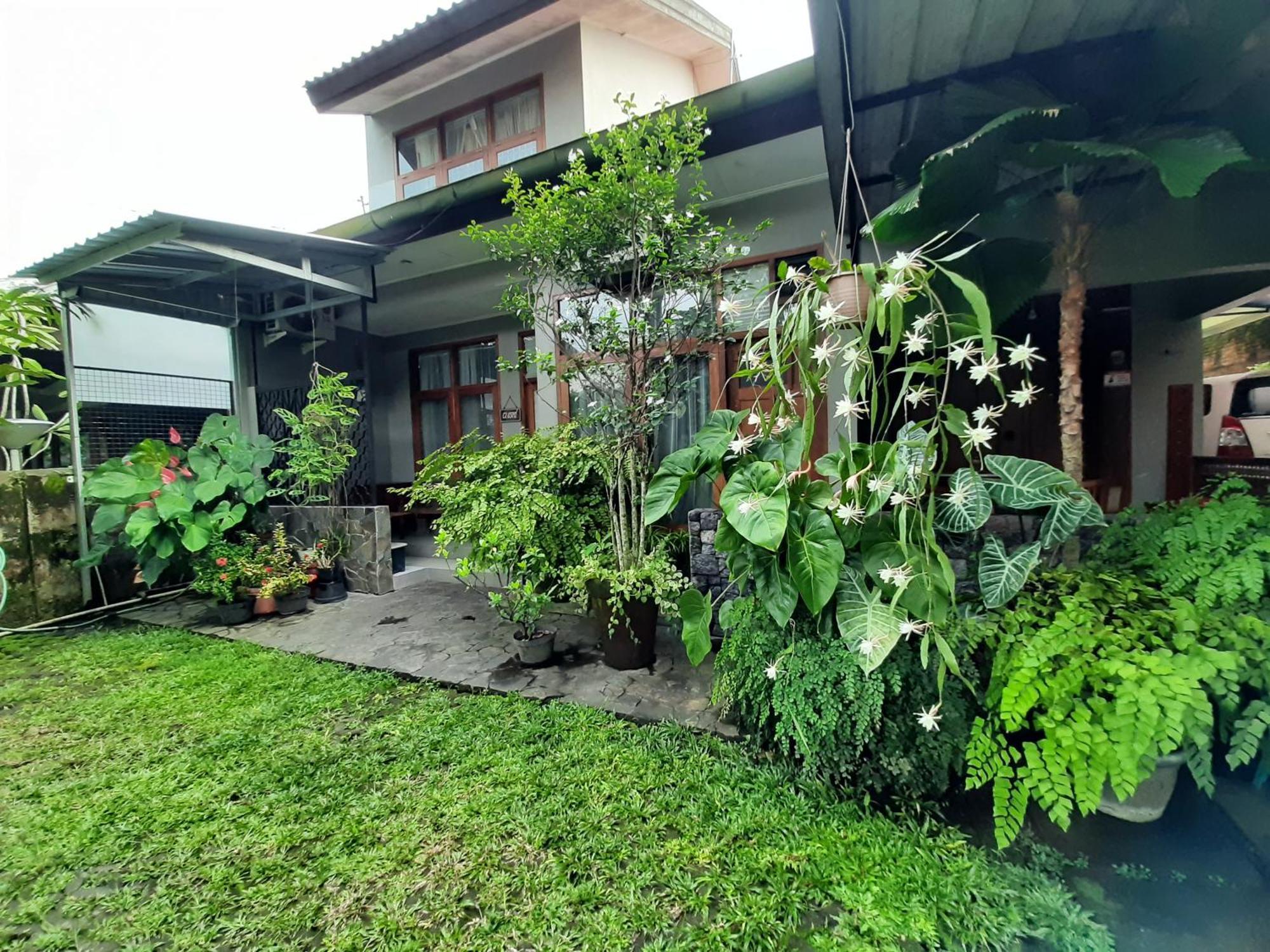 Rumah566 Yogyakarta Exterior foto
